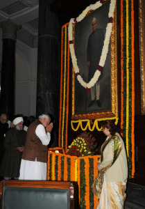 The Prime Minister, Shri Narendra Modi paying homage, at the portrait of the former President, Late Dr. Rajendra Prasad on the occasion of his 130th birth anniversary, at Parliament House, in New Delhi on December 03, 2014.  The Speaker, Lok Sabha, Smt. Sumitra Mahajan is also seen.
