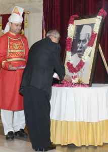 The President, Shri Pranab Mukherjee paying homage at the portrait of the former President, Late Dr. Rajendra Prasad on the occasion of his 130th  birth anniversary, in New Delhi on December 03, 2014.